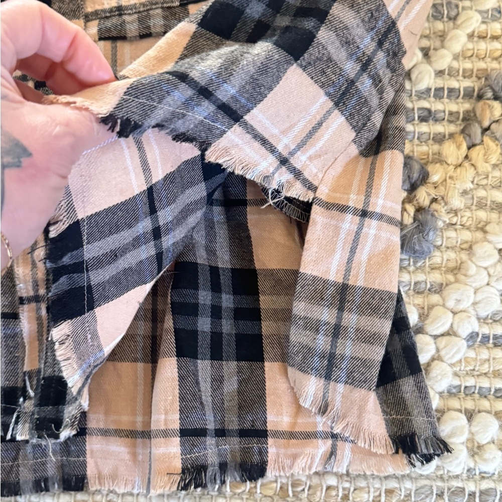 Oli & Hali Plaid Oversized Flannel - Picture 8 of 10